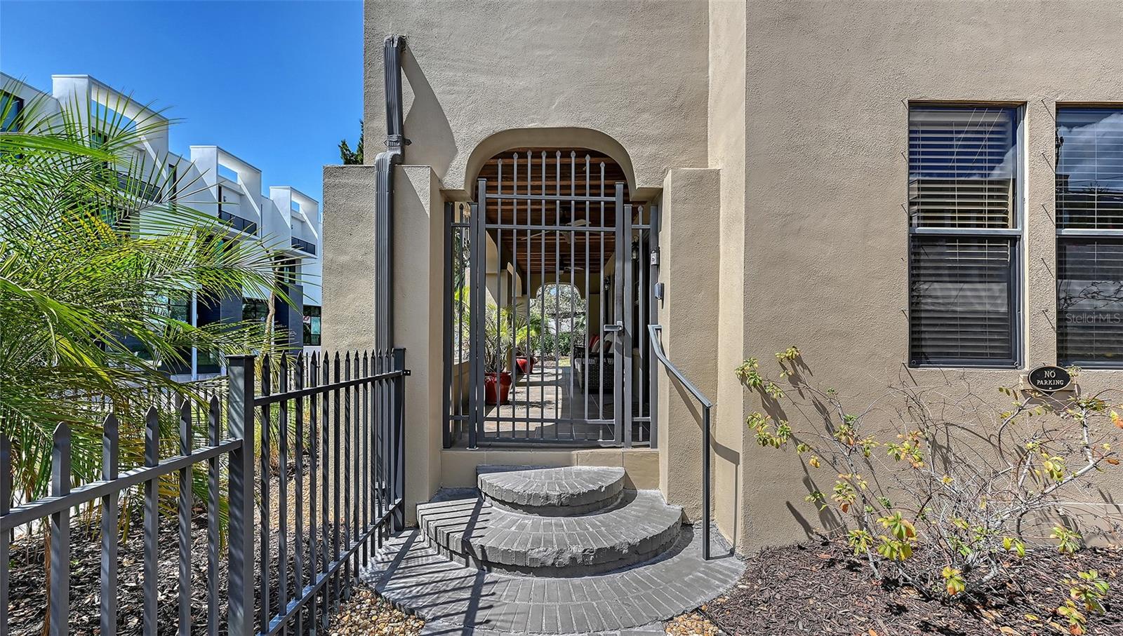1563 4th St, Sarasota, FL 34236 — photo 15 of 63