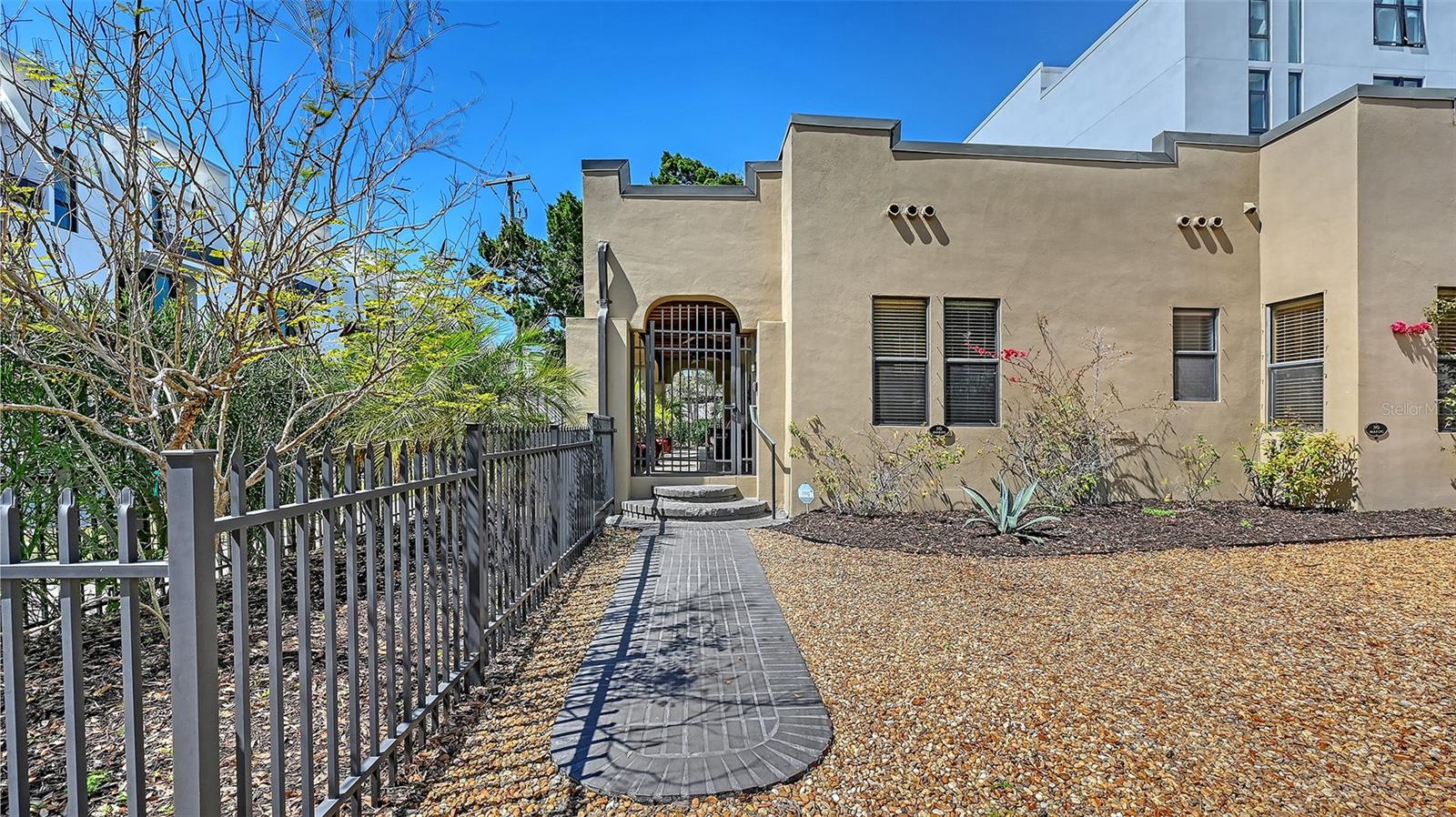 1563 4th St, Sarasota, FL 34236 — photo 19 of 63