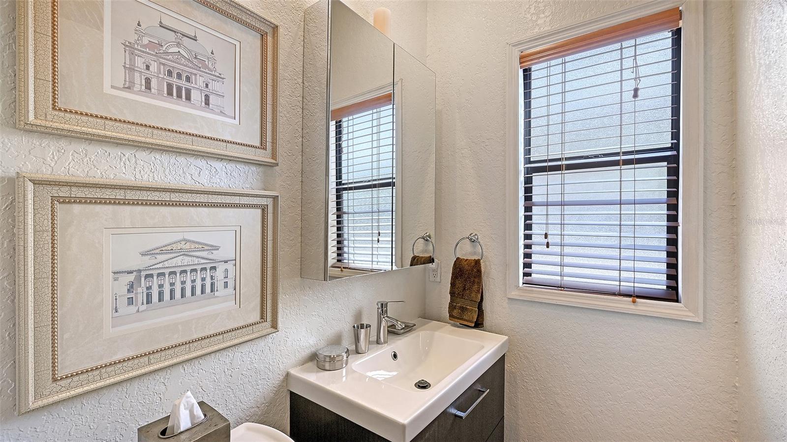 1563 4th St, Sarasota, FL 34236 — photo 33 of 63
