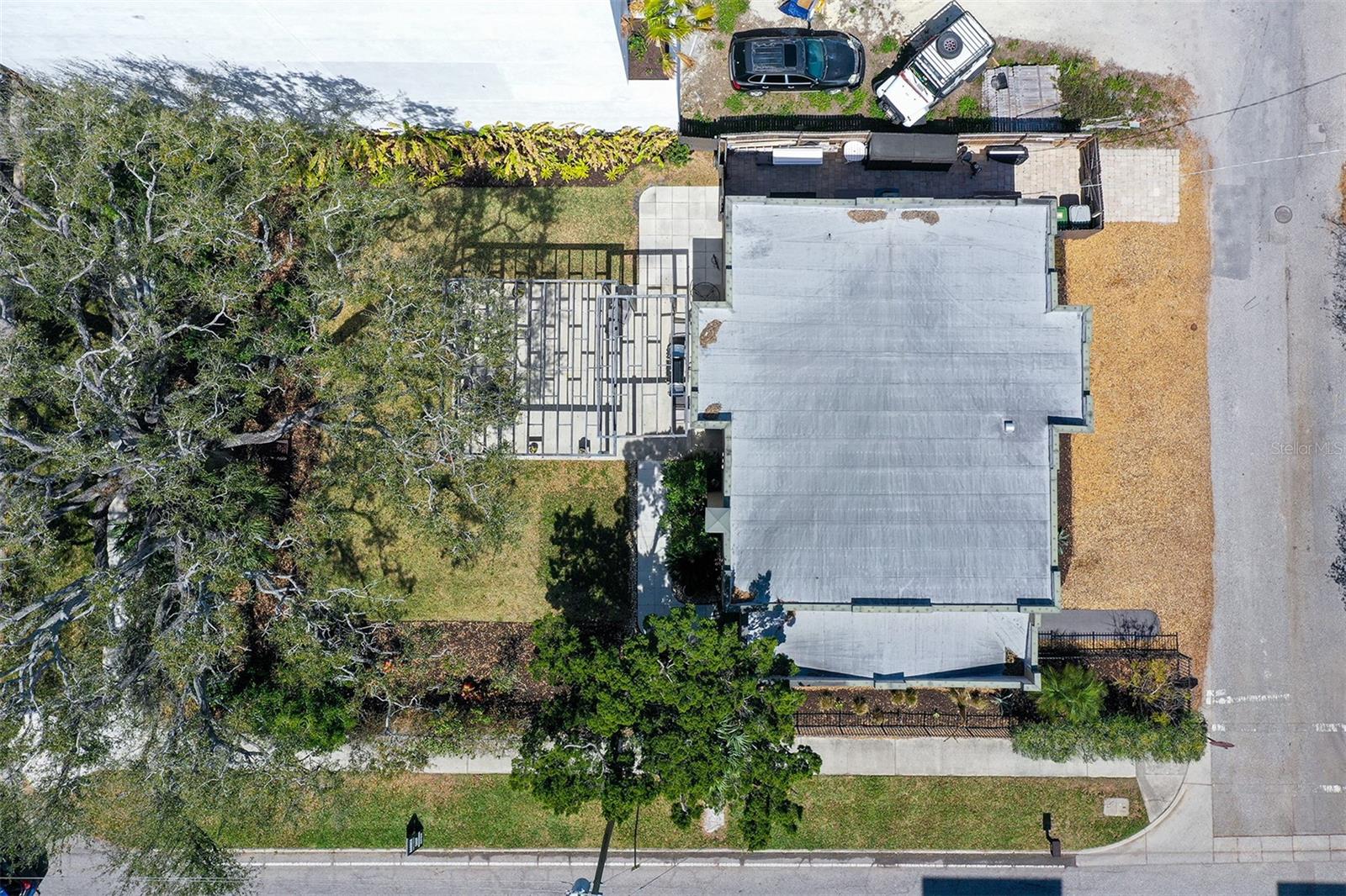 1563 4th St, Sarasota, FL 34236 — photo 43 of 63