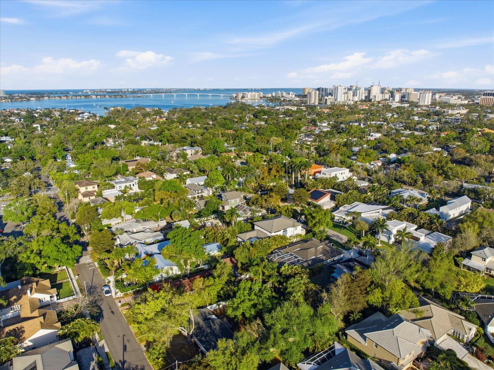 1891 Prospect St, Sarasota, FL 34239 — photo 15 of 29