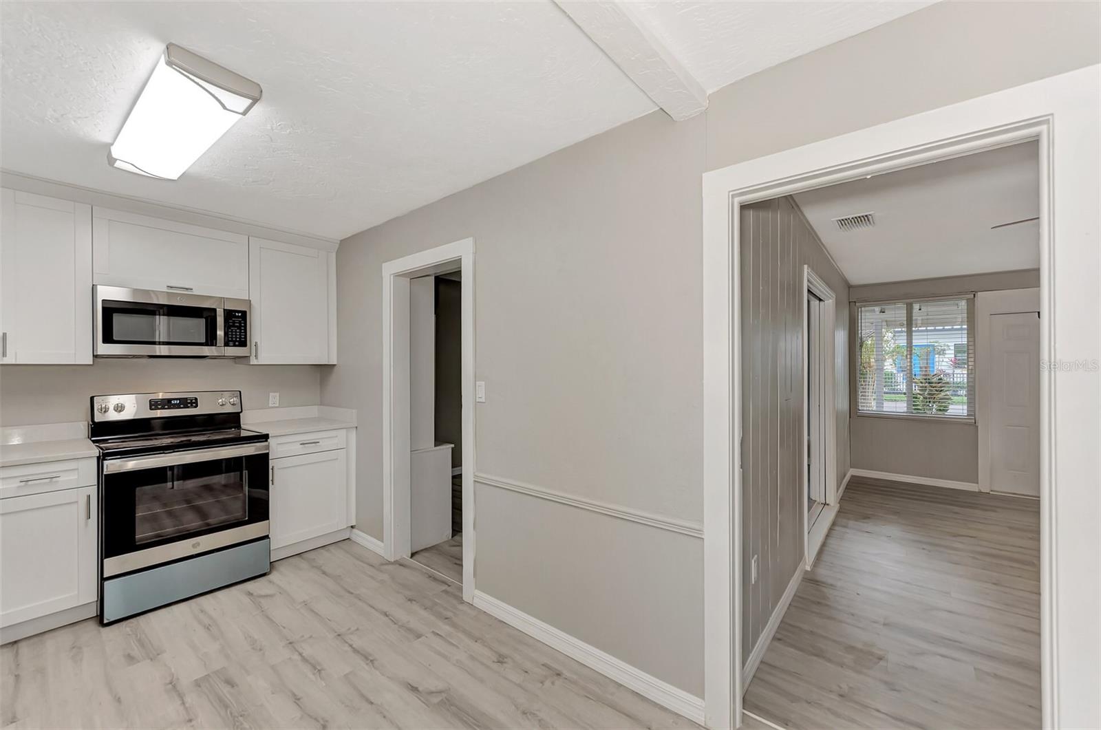1891 Prospect St, Sarasota, FL 34239 — photo 23 of 29