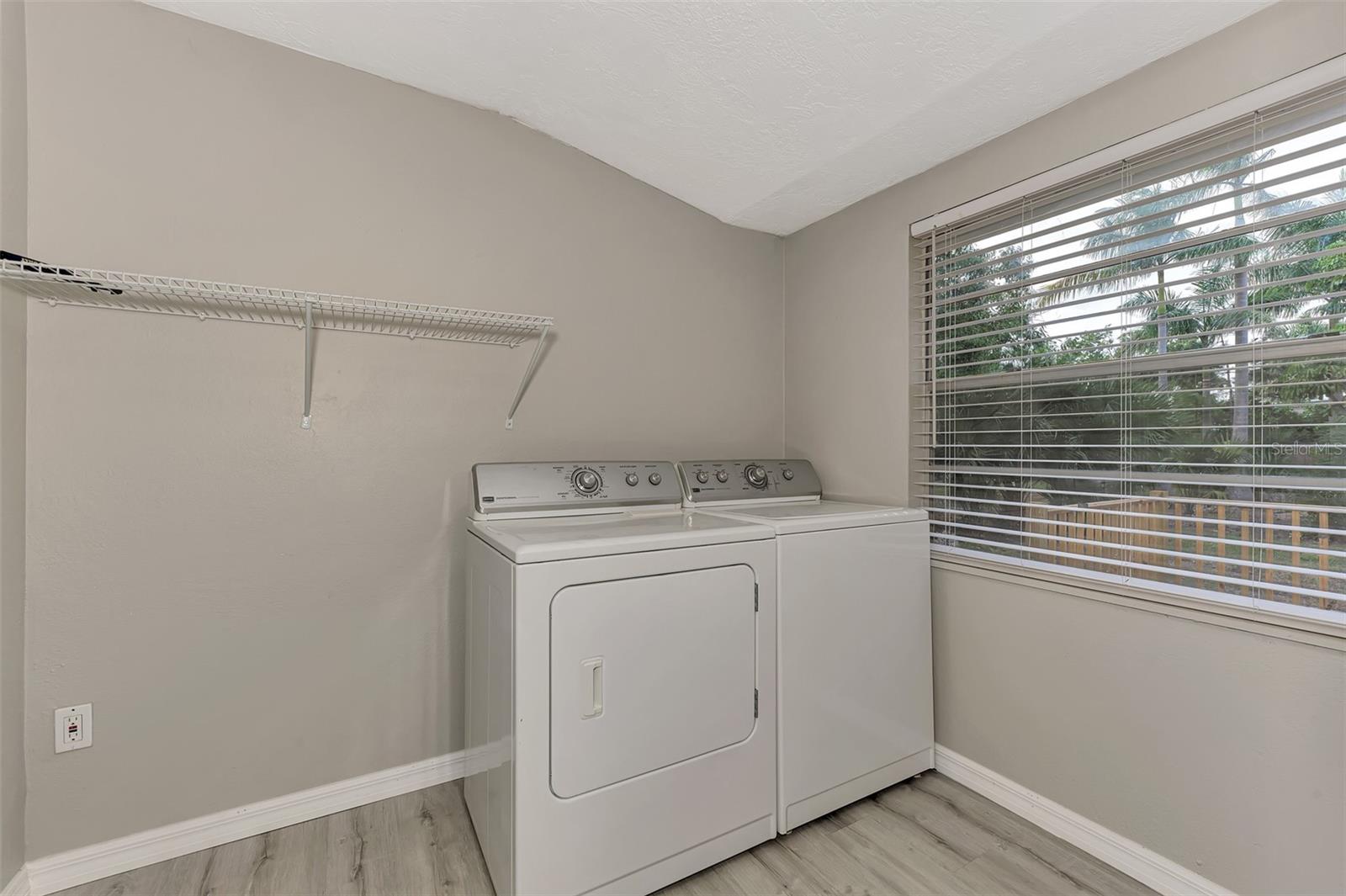 1891 Prospect St, Sarasota, FL 34239 — photo 26 of 29