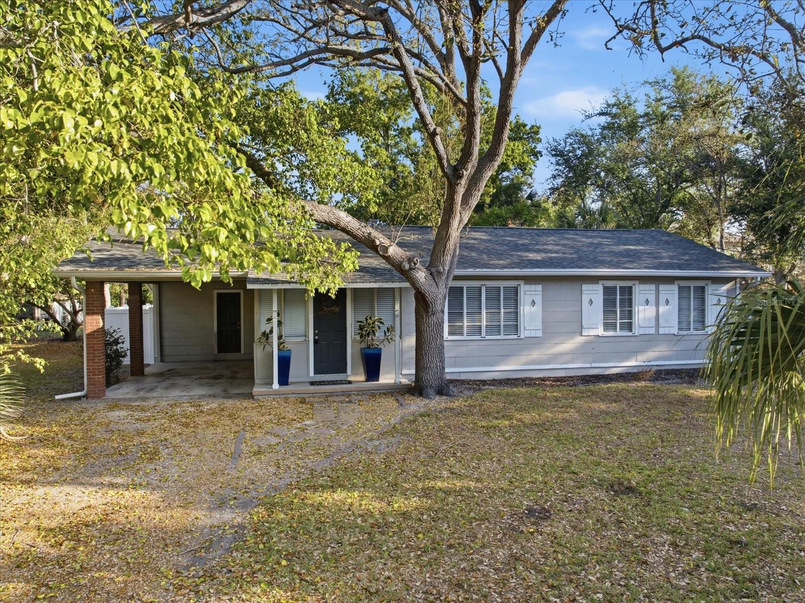 1891 Prospect St, Sarasota, FL 34239 — photo 4 of 29