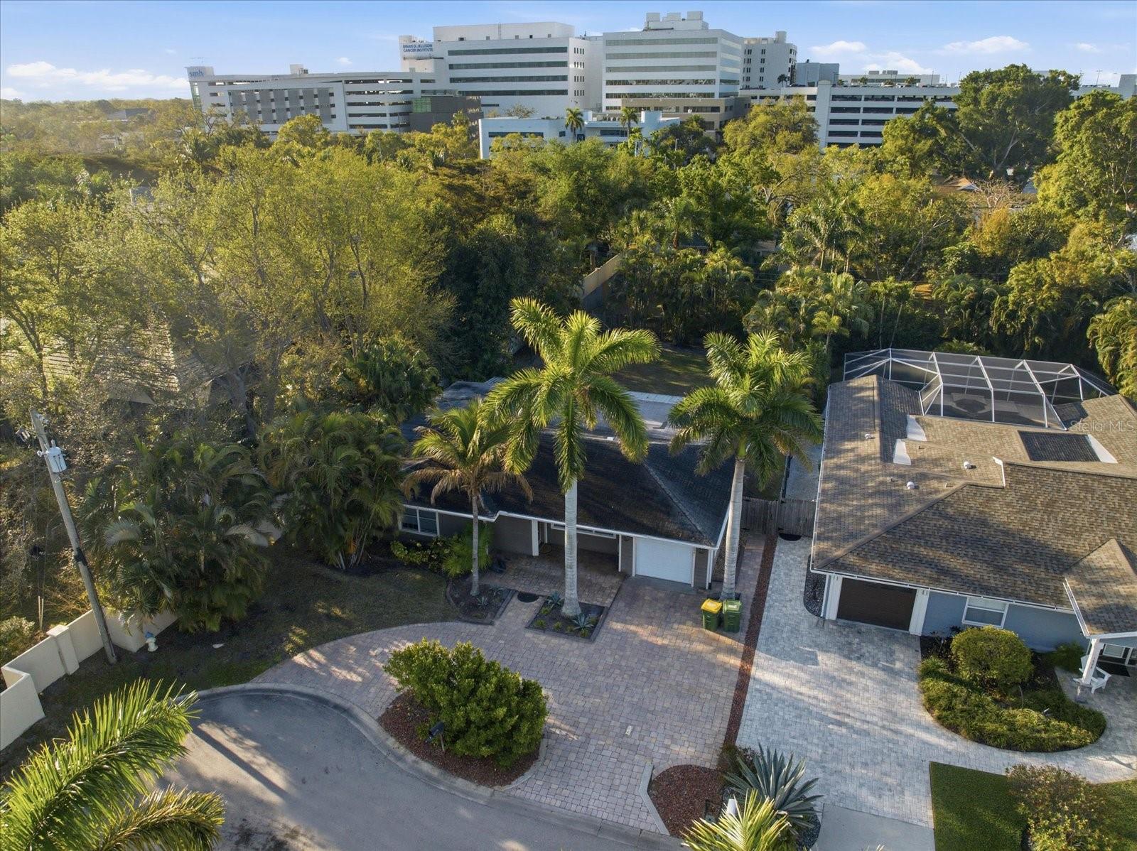 1891 Prospect St, Sarasota, FL 34239 — photo 8 of 29