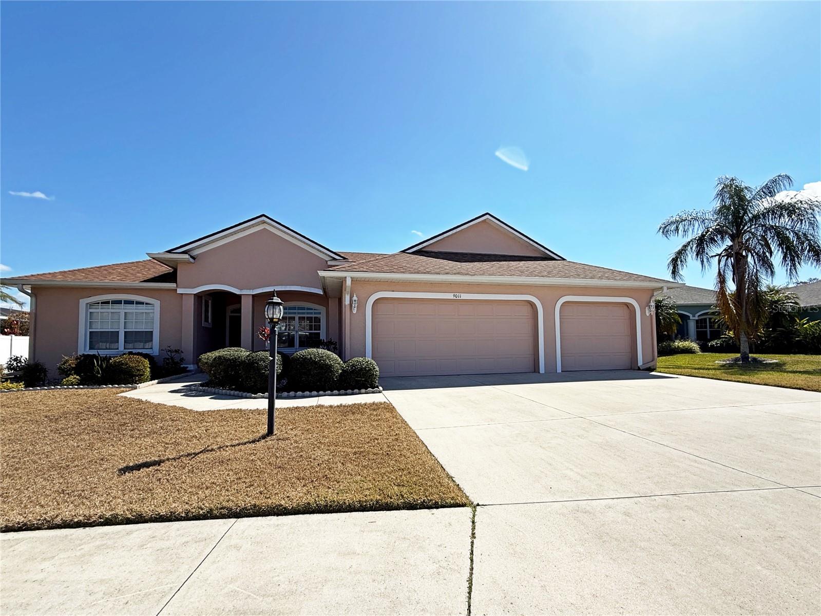 9011 Province St, Sarasota, FL 34240 — photo 2 of 42