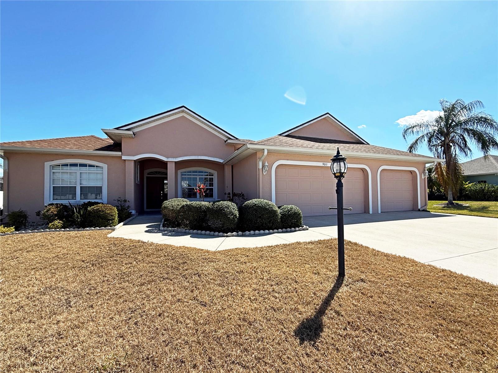 9011 Province St, Sarasota, FL 34240 — photo 3 of 42