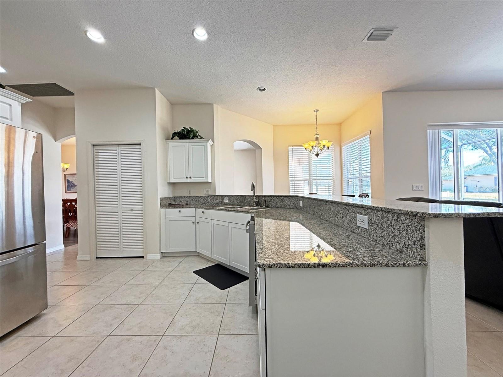 9011 Province St, Sarasota, FL 34240 — photo 21 of 42