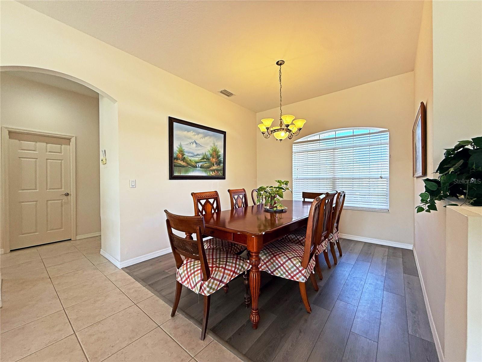 9011 Province St, Sarasota, FL 34240 — photo 6 of 42