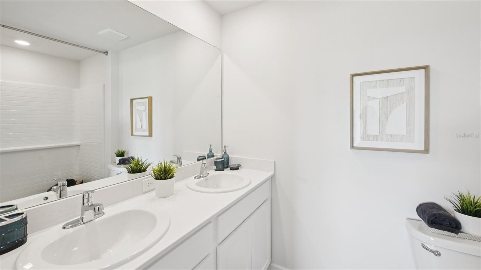 MODEL HOME