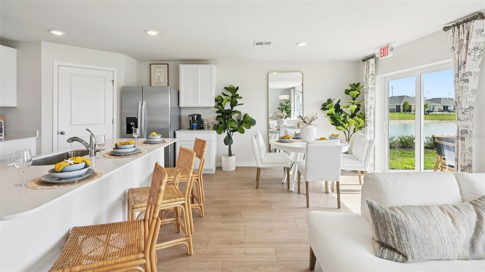 MODEL HOME