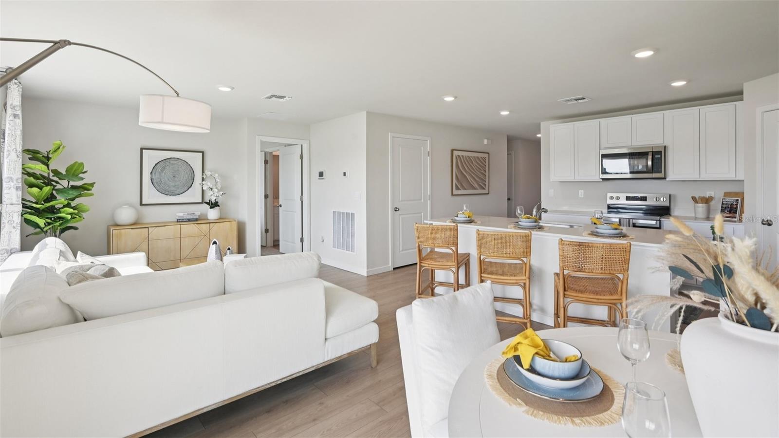 MODEL HOME