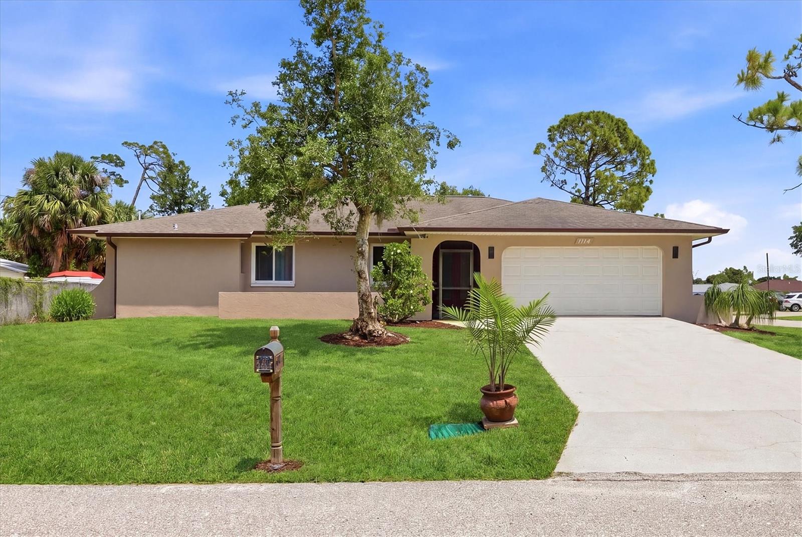 1114 Dewhurst St, Port Charlotte, FL 33952 — photo 9 of 53