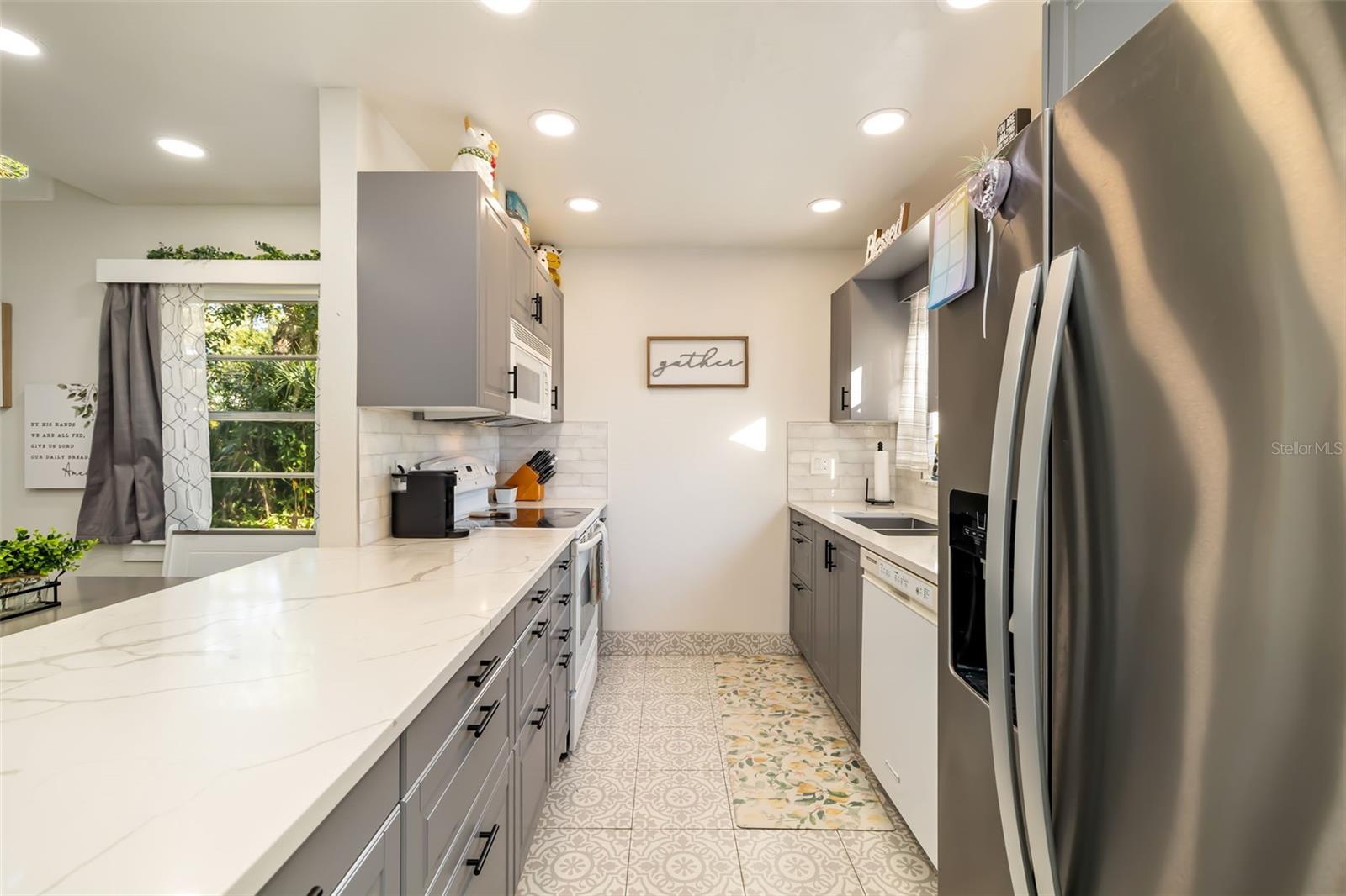 5023 Village Gardens Dr #29, Sarasota, FL 34234 — photo 9 of 56