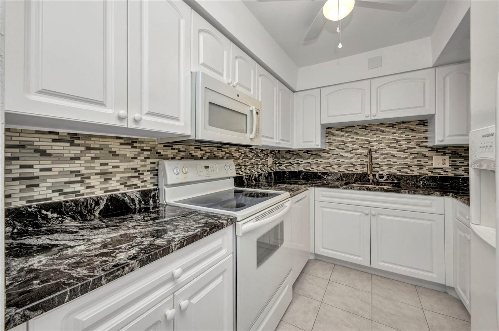 2437 Harbor Blvd #114, Port Charlotte, FL 33952 — photo 13 of 43