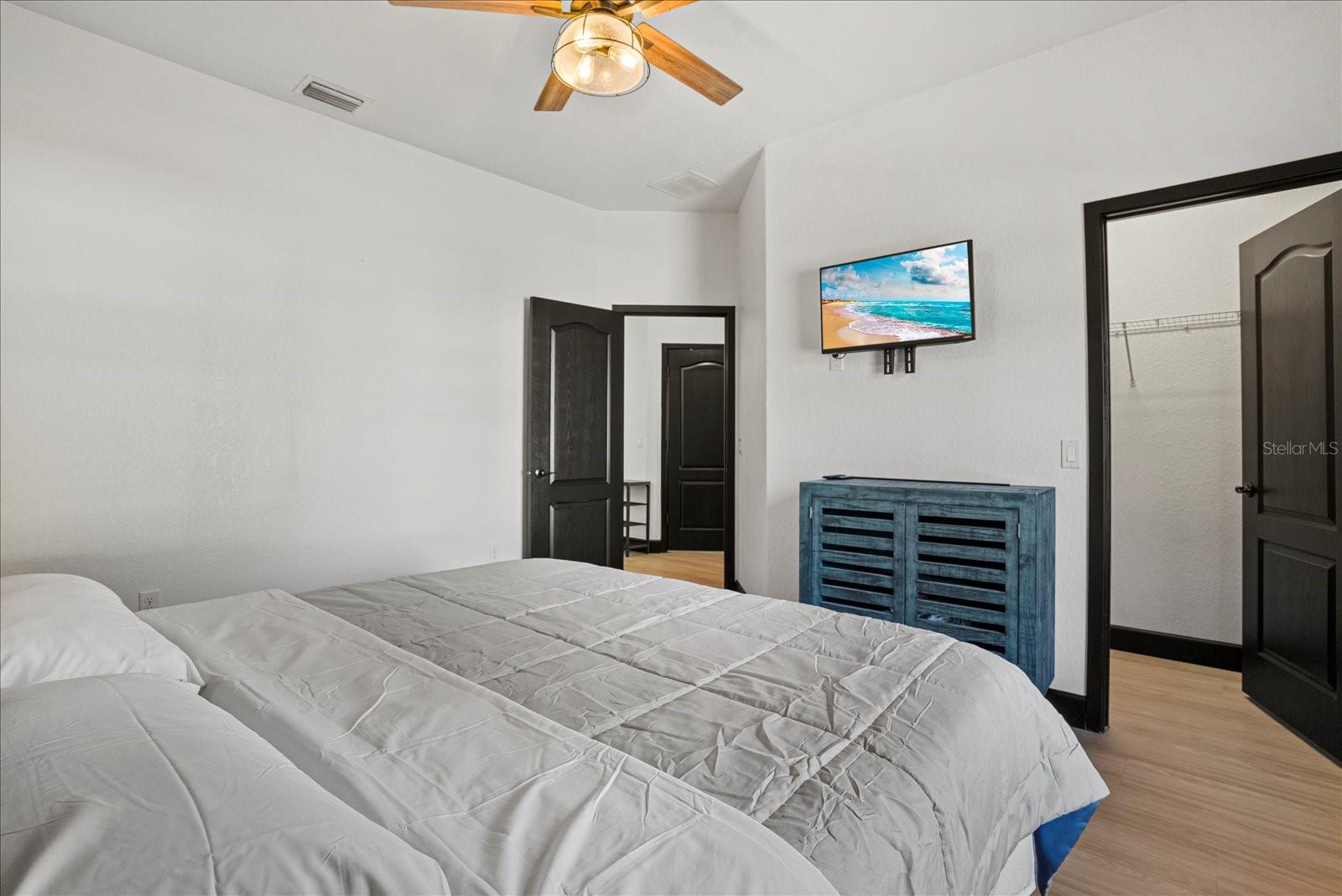 1185 S Shade Ave, Sarasota, FL 34237 — photo 18 of 39