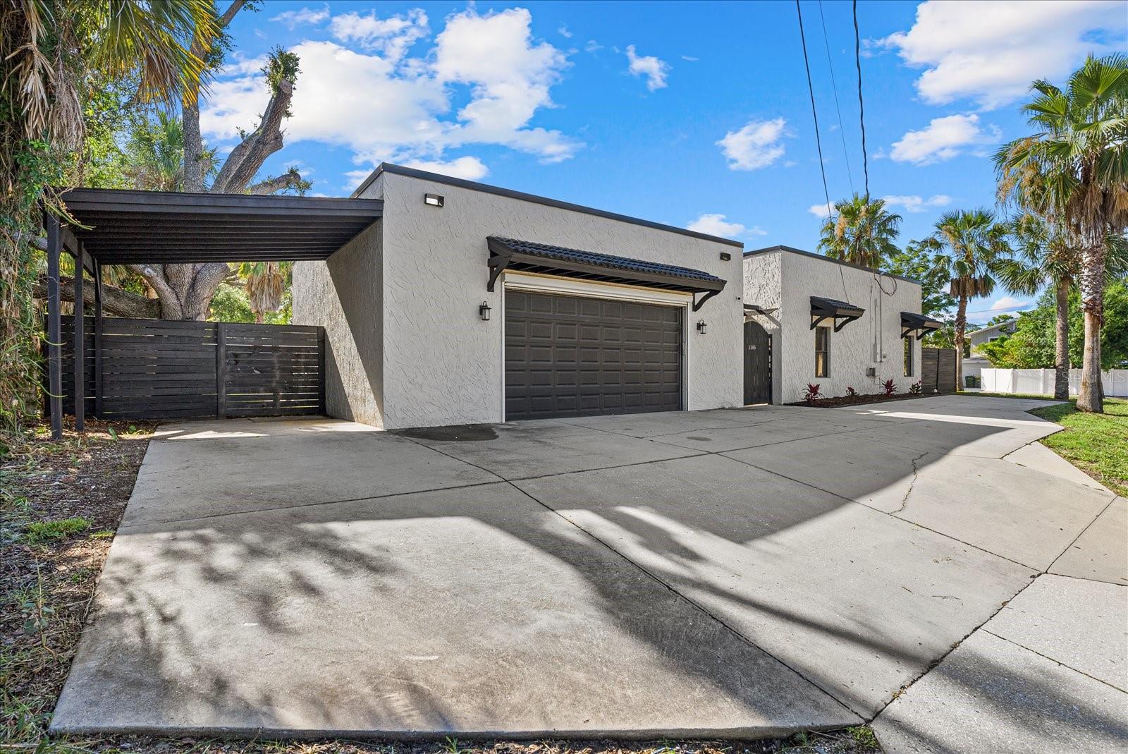 1185 S Shade Ave, Sarasota, FL 34237 — photo 4 of 39