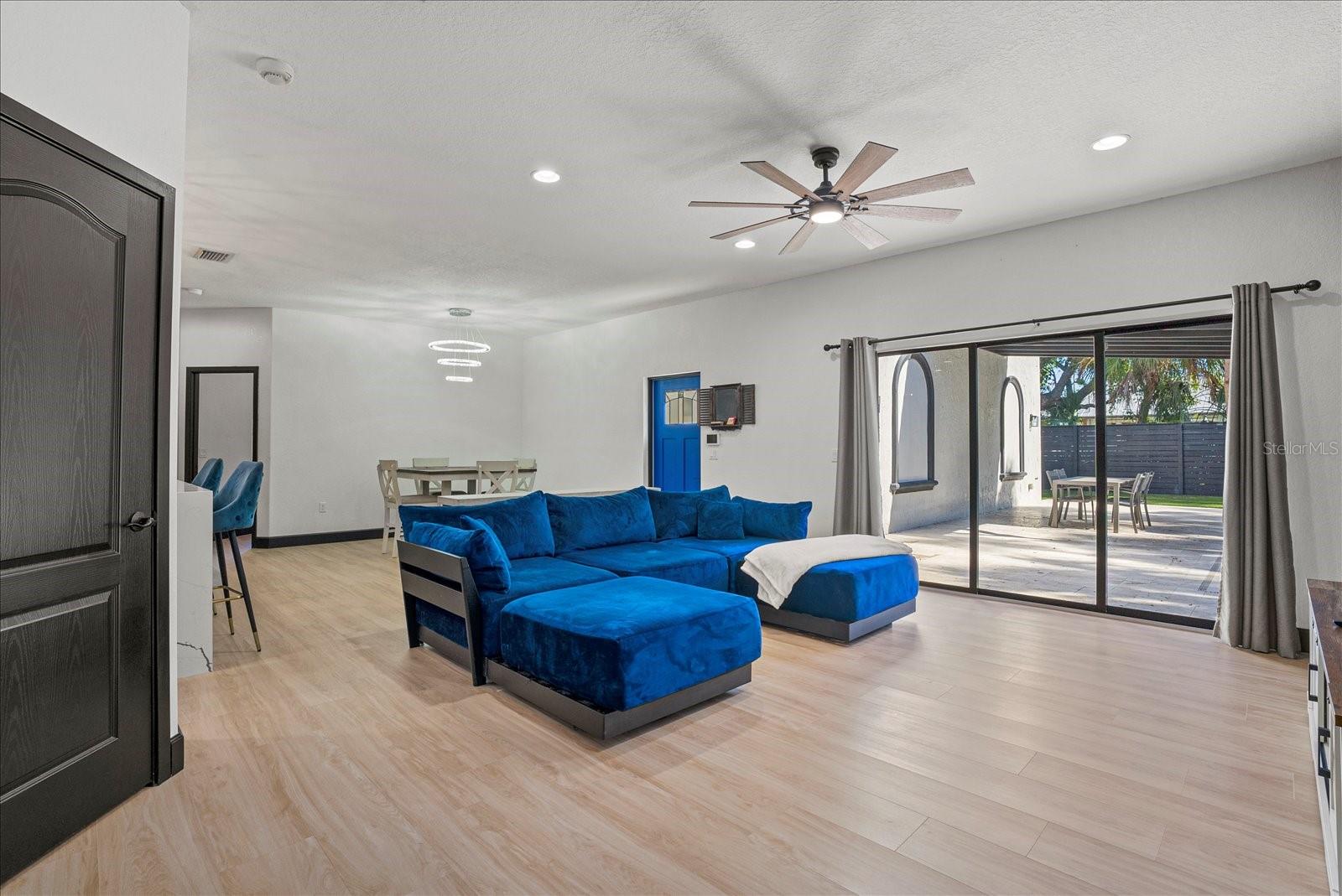 1185 S Shade Ave, Sarasota, FL 34237 — photo 8 of 39