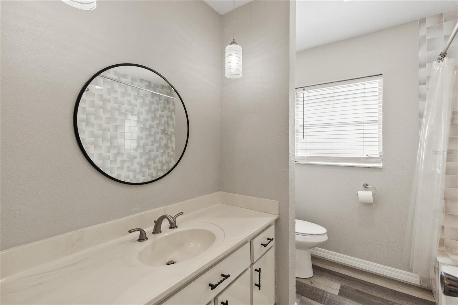 1009 Kings Ct, Venice, FL 34293 — photo 15 of 25