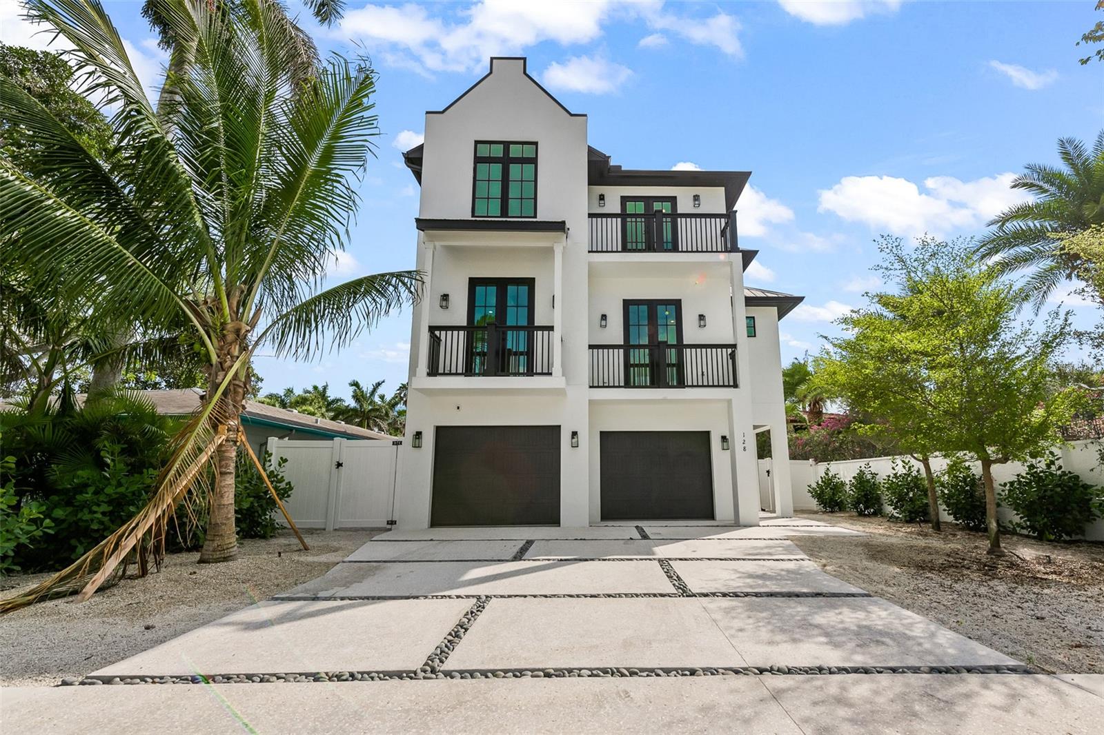 128 Fillmore Sarasota FL 34236  MLS# A4686935