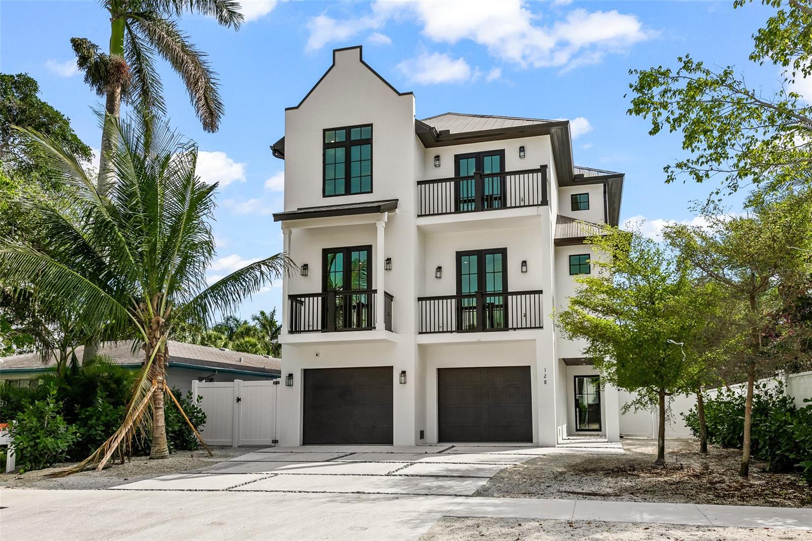 128 Fillmore Sarasota FL 34236  MLS# A4686935