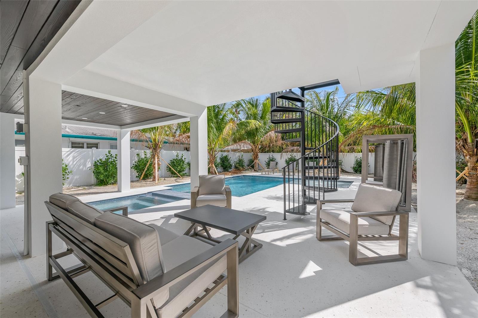 128 Fillmore Sarasota FL 34236  MLS# A4686935