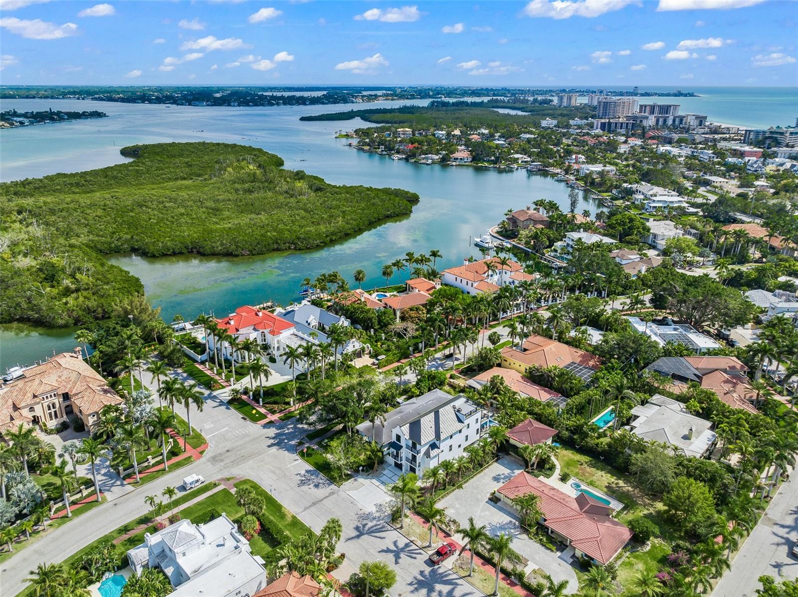 128 Fillmore Sarasota FL 34236  MLS# A4686935