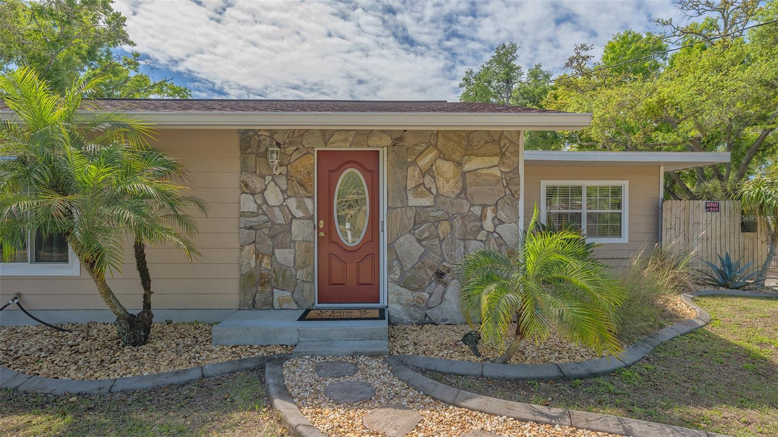 3818 Gocio Rd, Sarasota, FL 34235 — photo 4 of 65