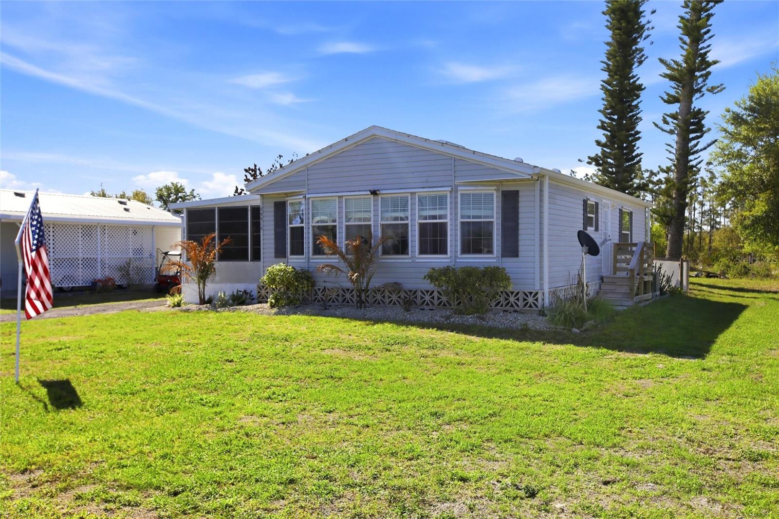 29215 Edgewood St, Punta Gorda, FL 33982 — photo 2 of 35