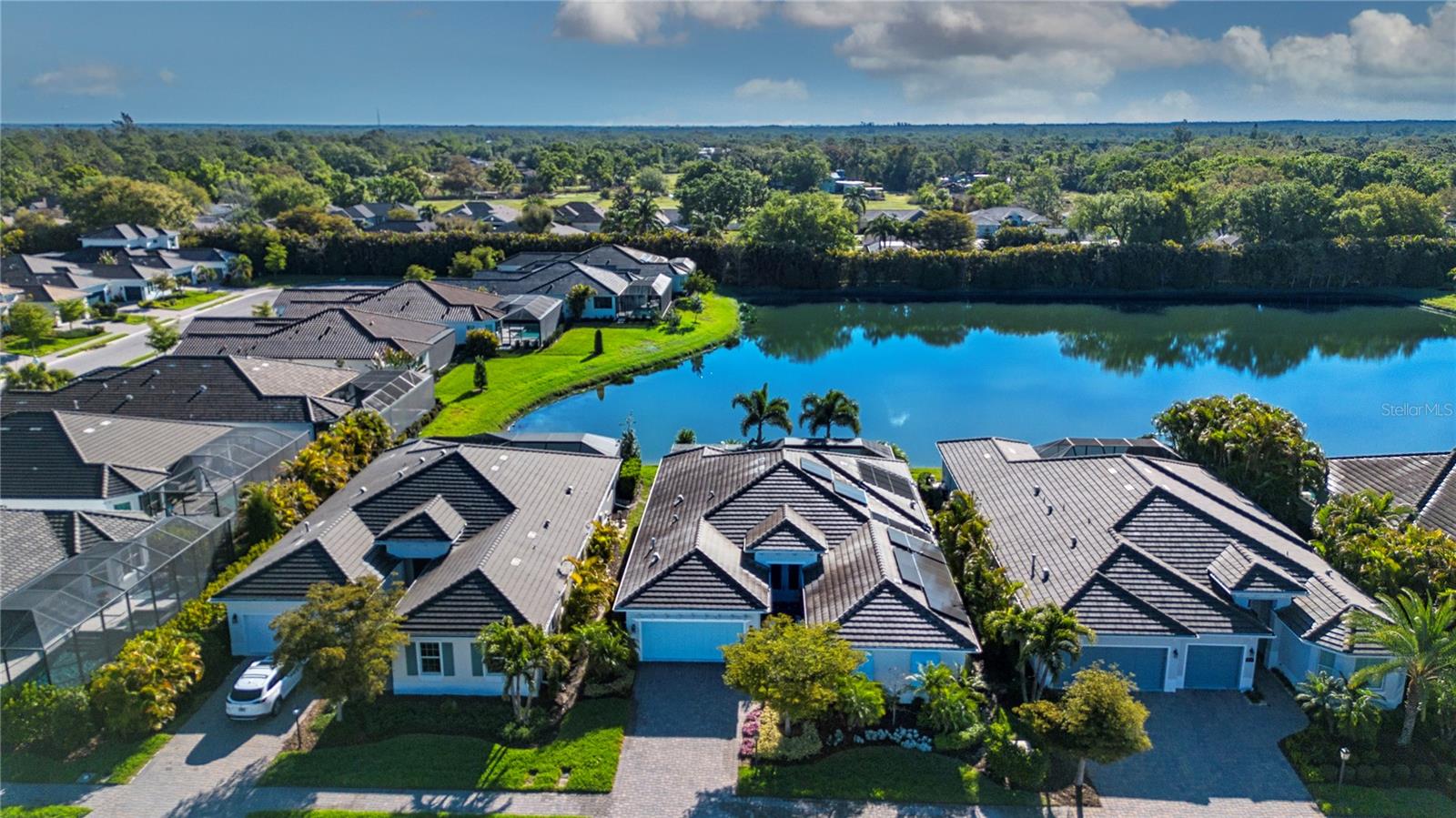 7732 Sandhill Lake Dr, Sarasota, FL 34241 — photo 4 of 100