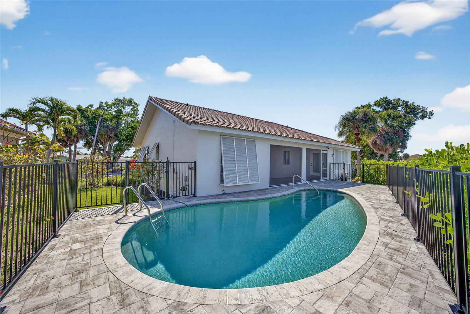 125 Donna Ct, Punta Gorda, FL 33950 — photo 4 of 51