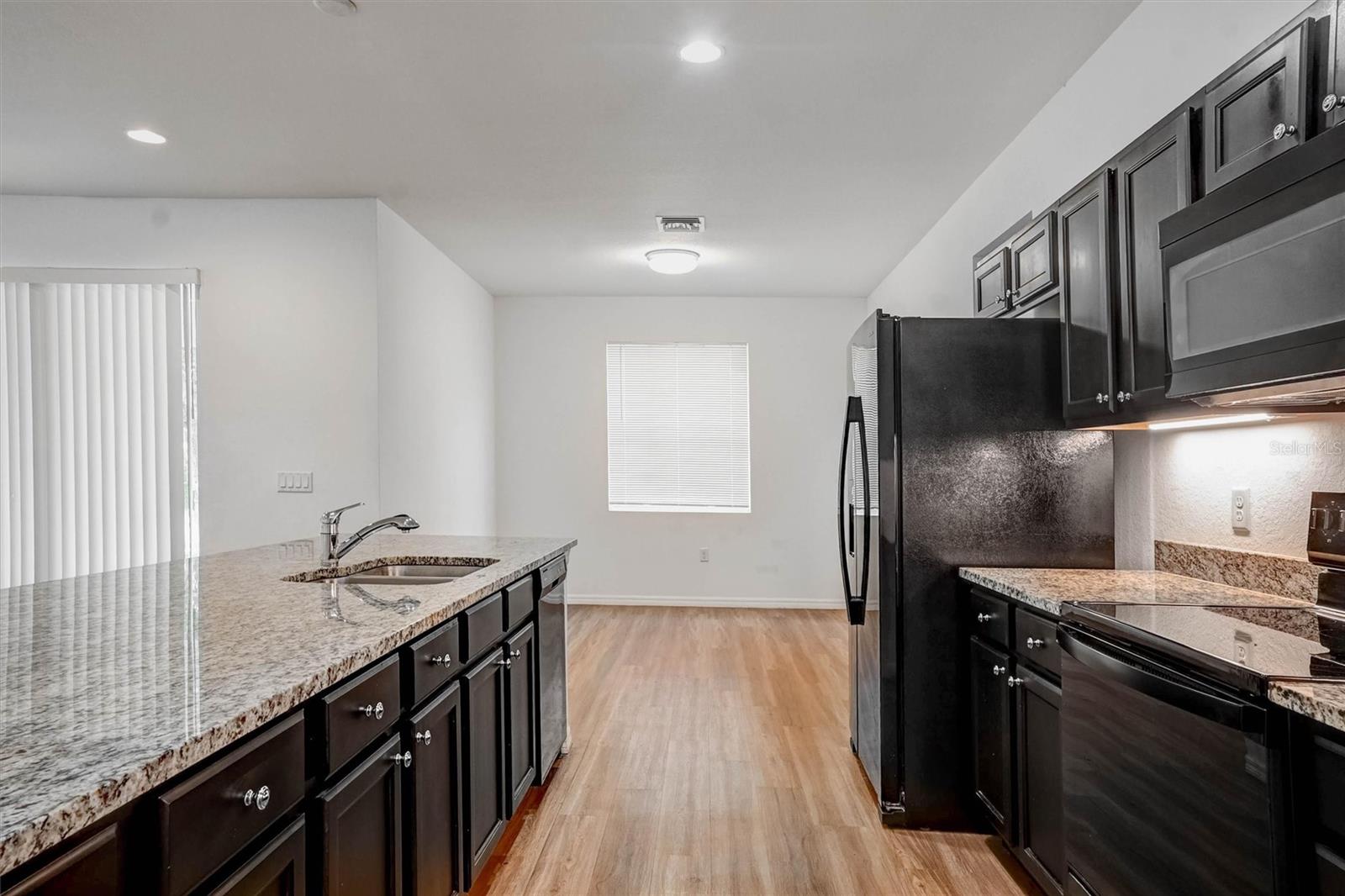 3035 Brewster Rd, North Port, FL 34288 — photo 5 of 15