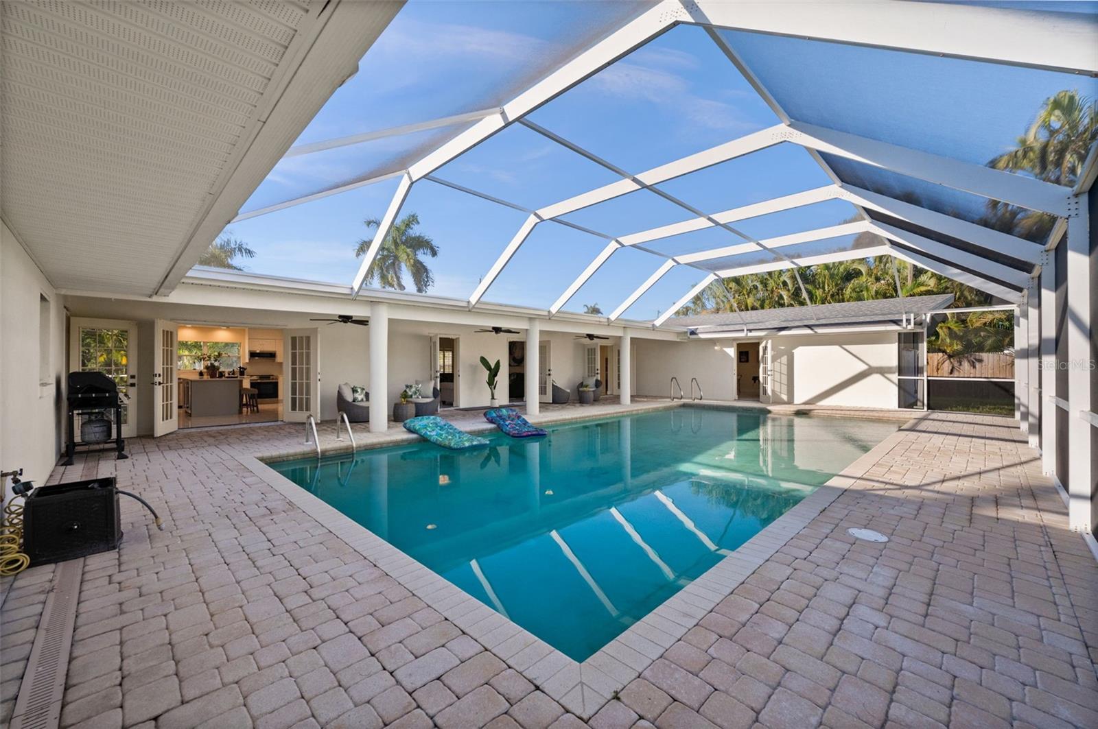 625 W Olympia Ave, Punta Gorda, FL 33950 — photo 2 of 35