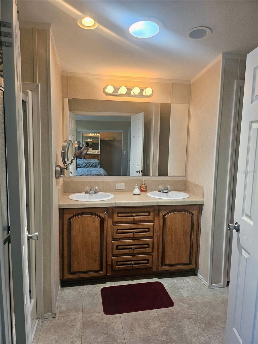 3319 Overcup Oak Ter, Sarasota, FL 34237 — photo 33 of 76