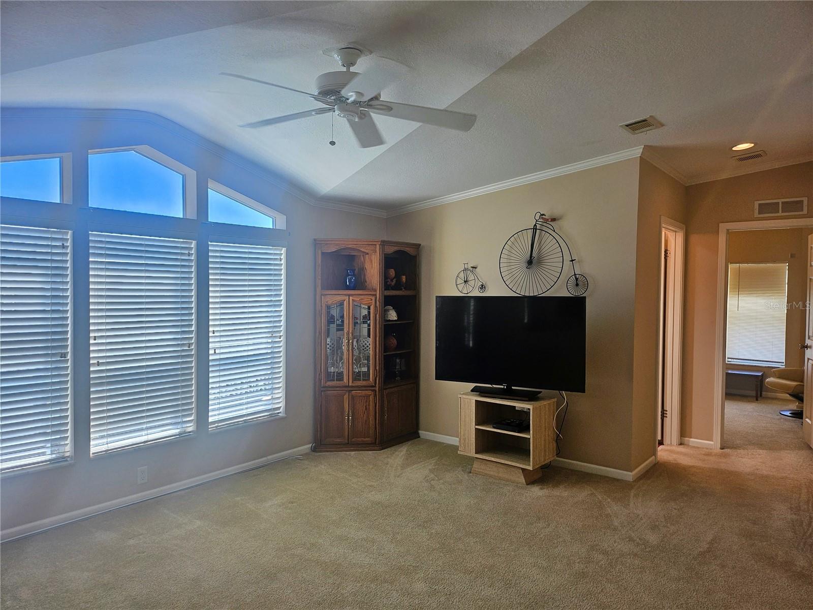 3319 Overcup Oak Ter, Sarasota, FL 34237 — photo 10 of 76
