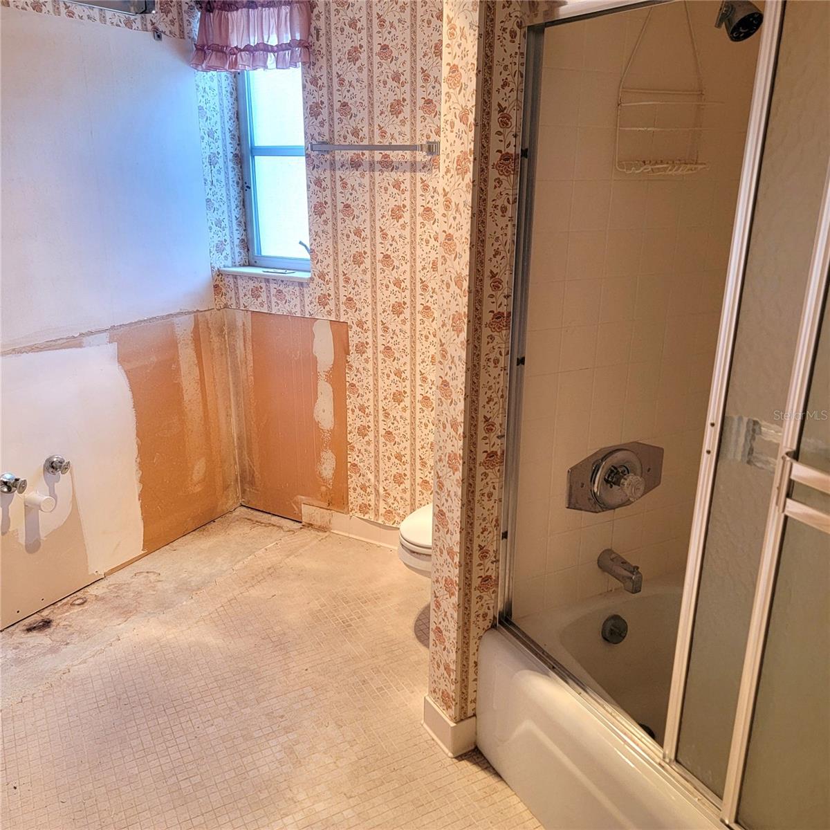 435 S Gulfstream Ave #605, Sarasota, FL 34236 — photo 13 of 34