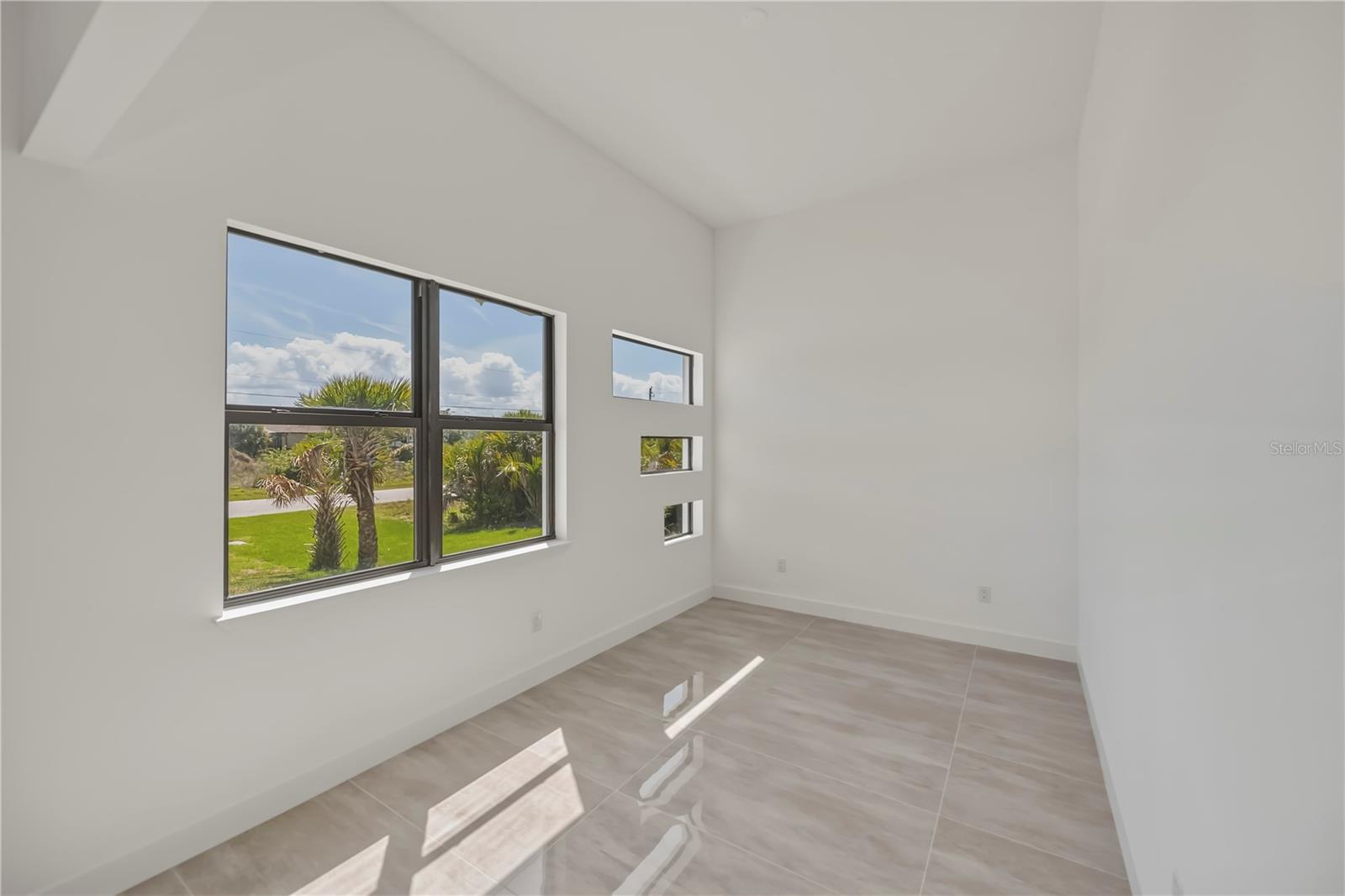 Office with Flexible Use/4th Bedroom.