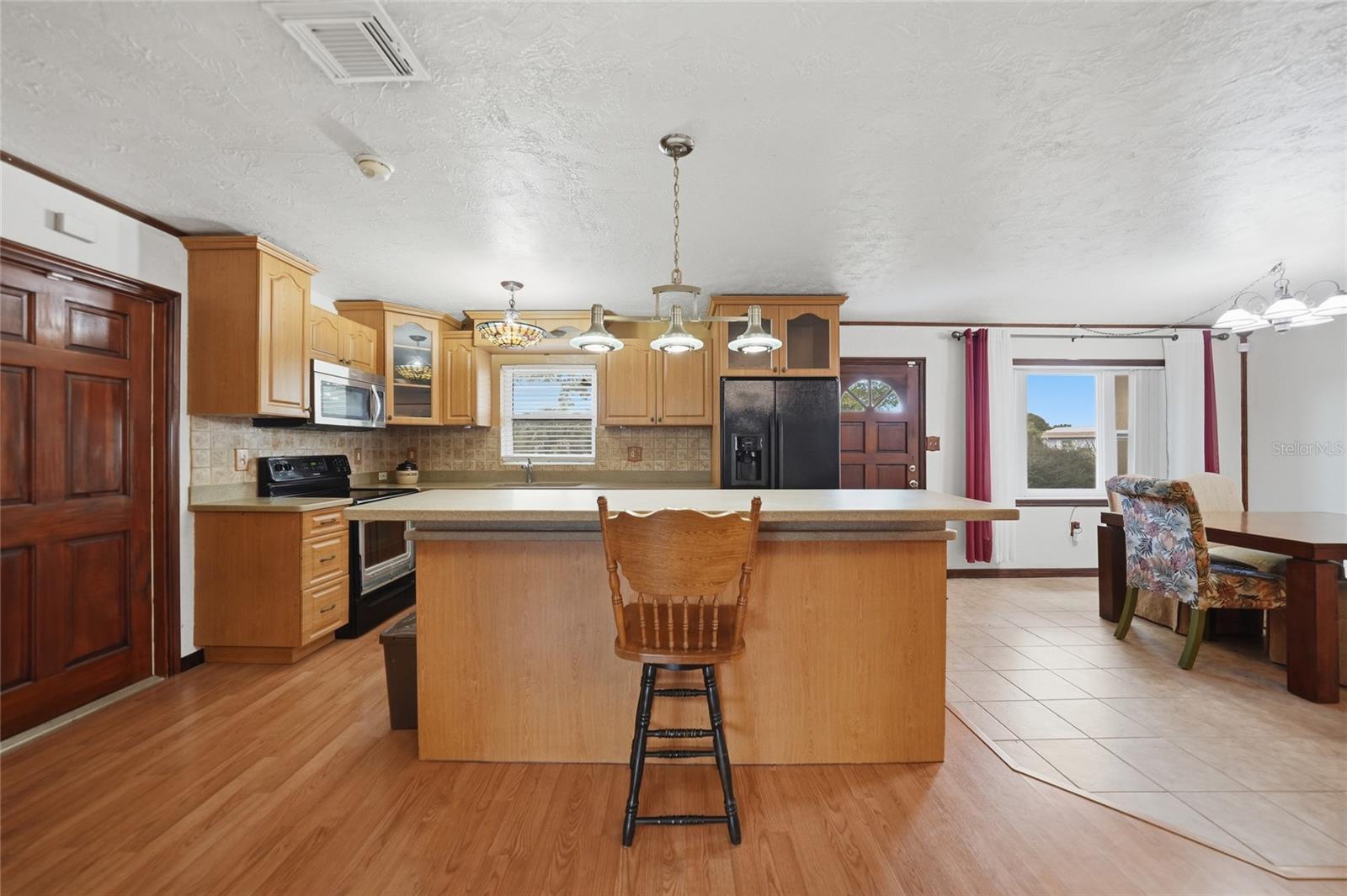 3250 Santa Barbara Dr, Punta Gorda, FL 33983 — photo 3 of 32