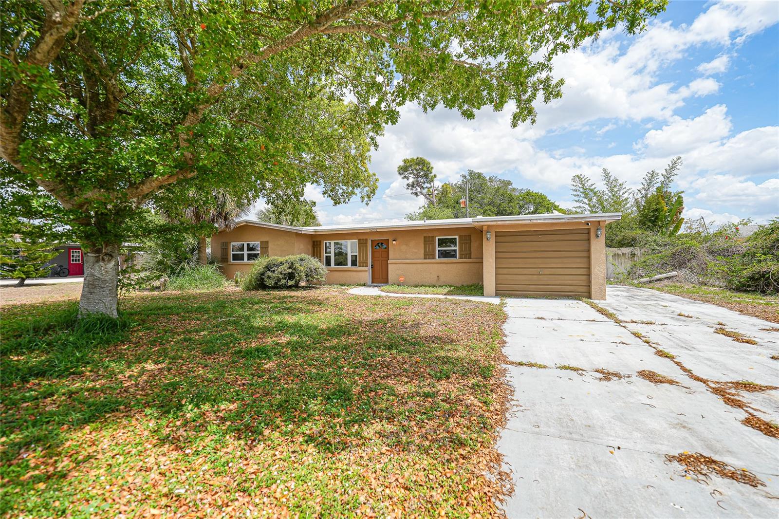 3250 Santa Barbara Dr, Punta Gorda, FL 33983 — photo 27 of 32