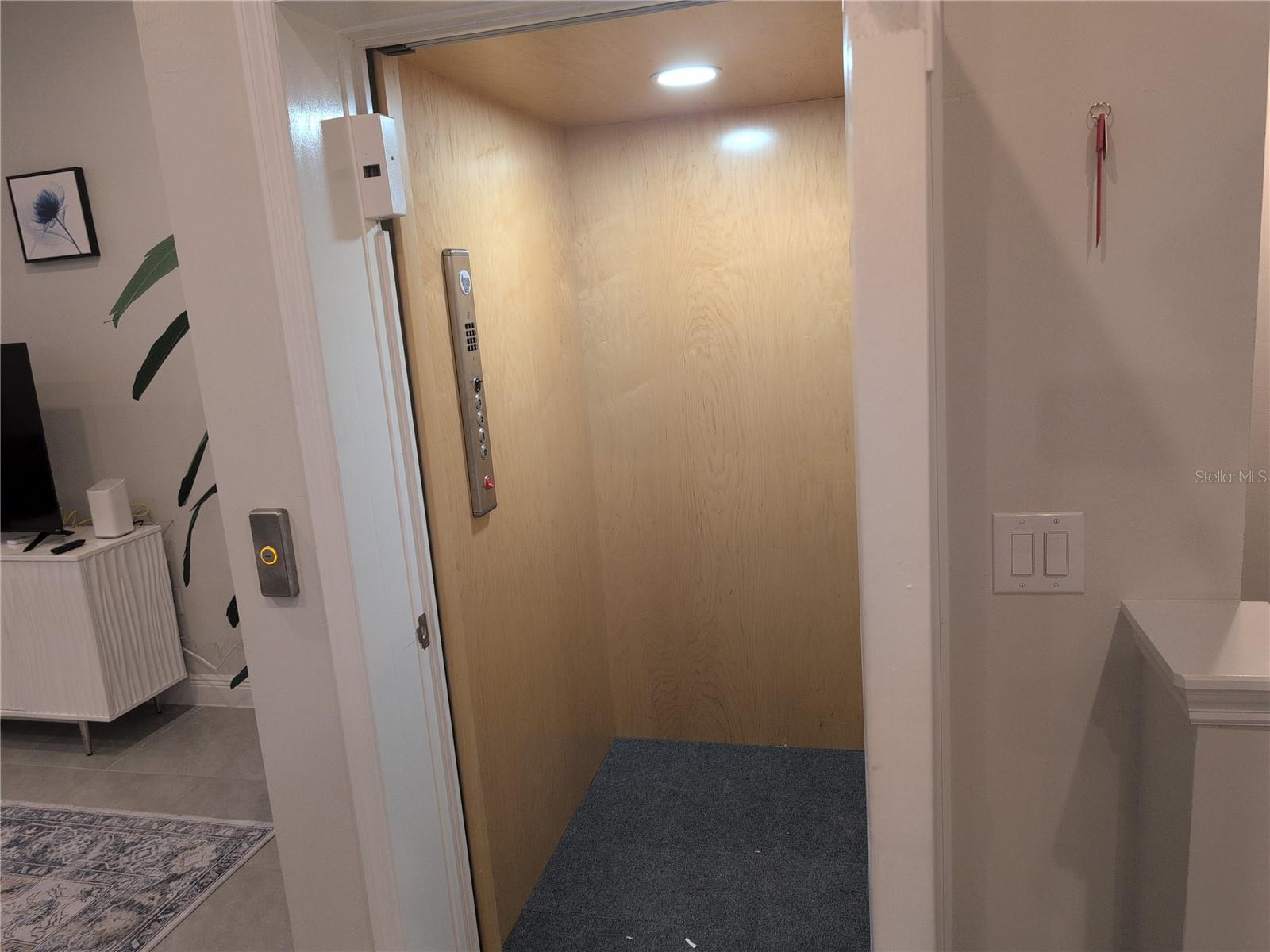 Private Elevator