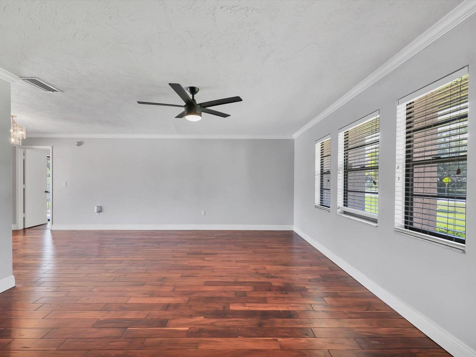 3927 Desoto Rd, Sarasota, FL 34235 — photo 17 of 67