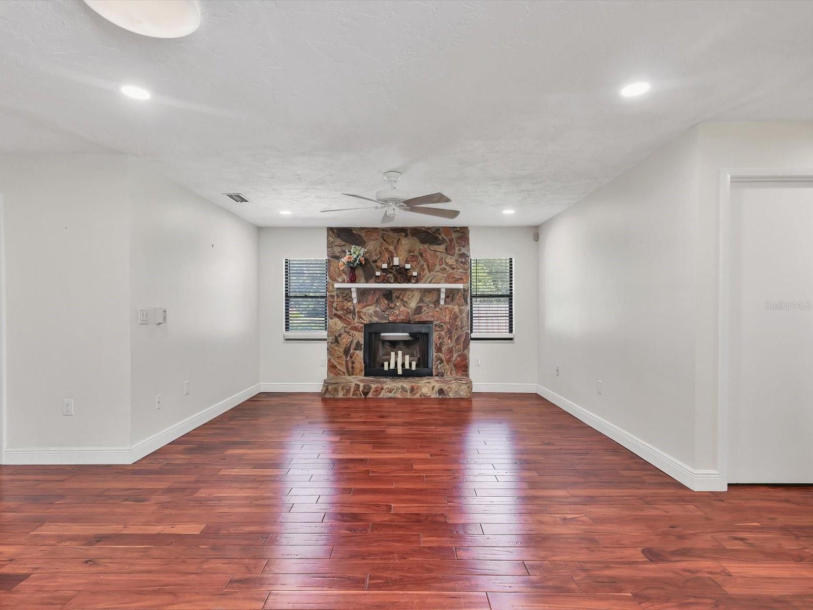 3927 Desoto Rd, Sarasota, FL 34235 — photo 27 of 67