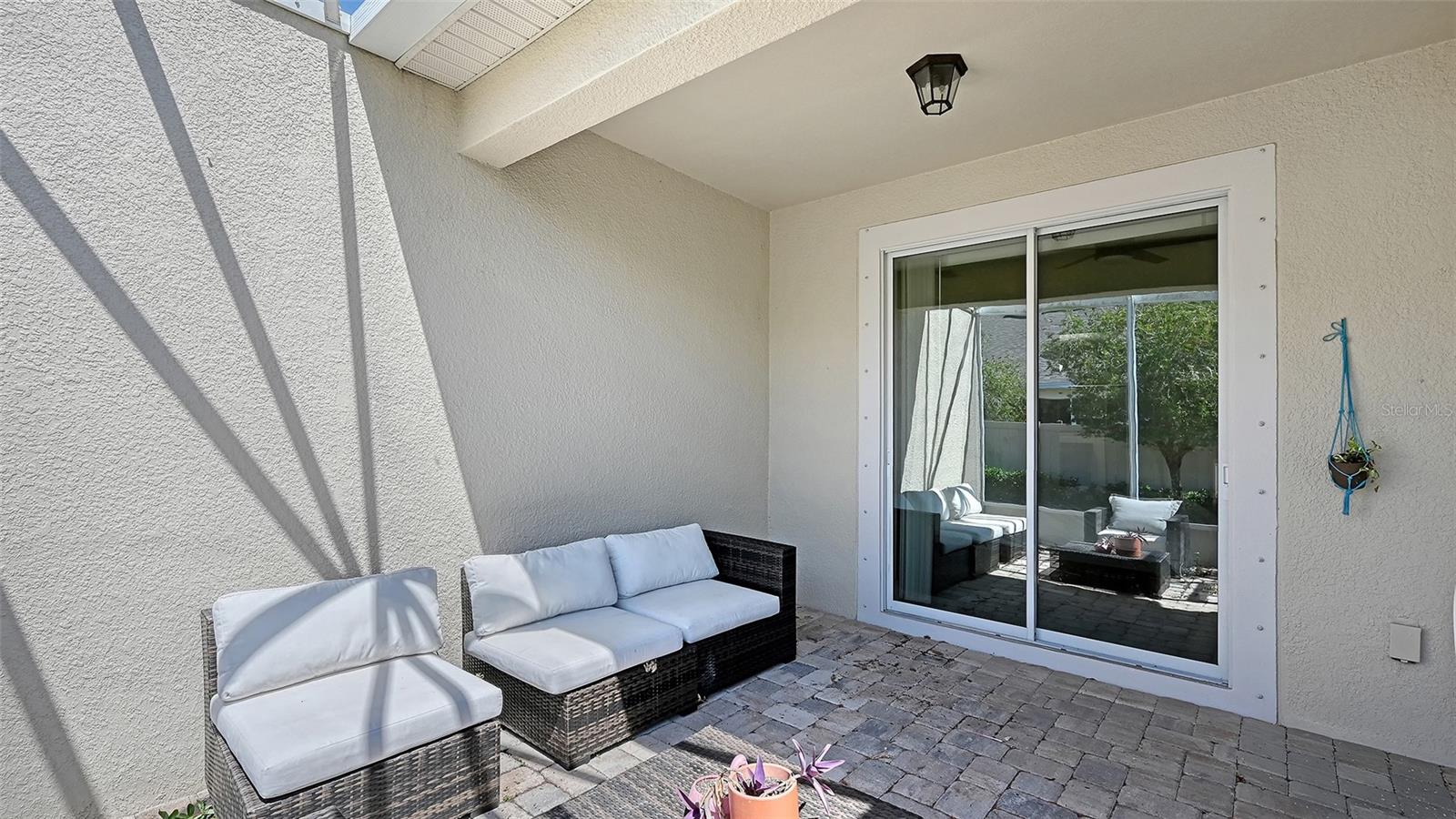 SCREENED LANAI