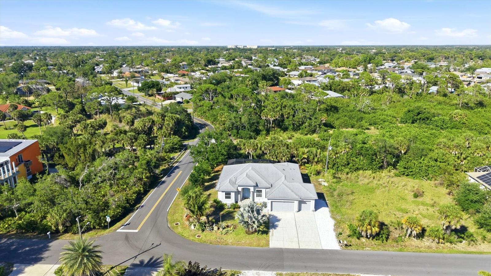 1112 Seneca Rd, Venice, FL 34293 — photo 8 of 50