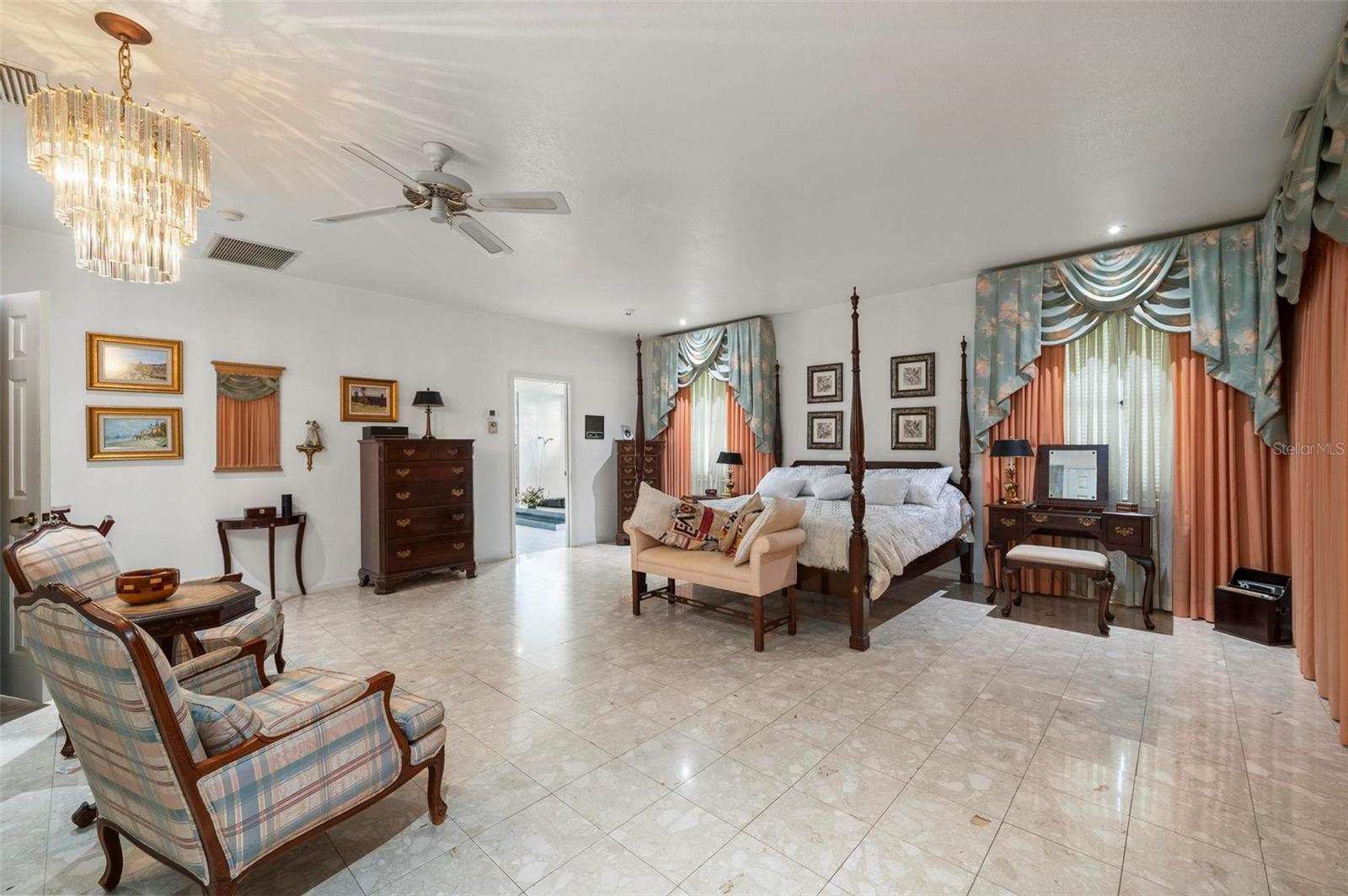MASTER SUITE