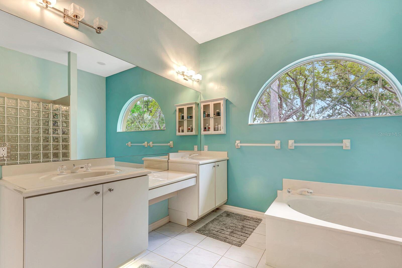 7212 N Serenoa Dr, Sarasota, FL 34241 — photo 20 of 50
