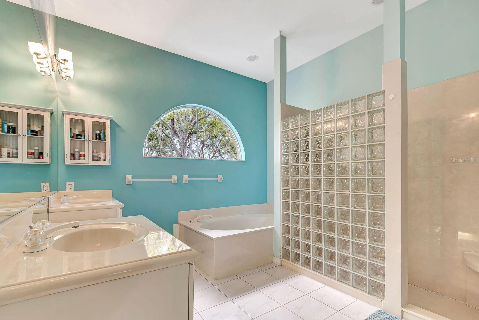 7212 N Serenoa Dr, Sarasota, FL 34241 — photo 21 of 50