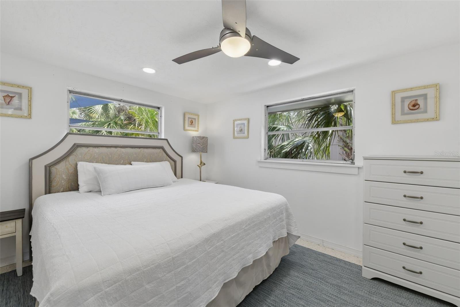 8456 Midnight Pass Rd, Sarasota, FL 34242 — photo 16 of 29