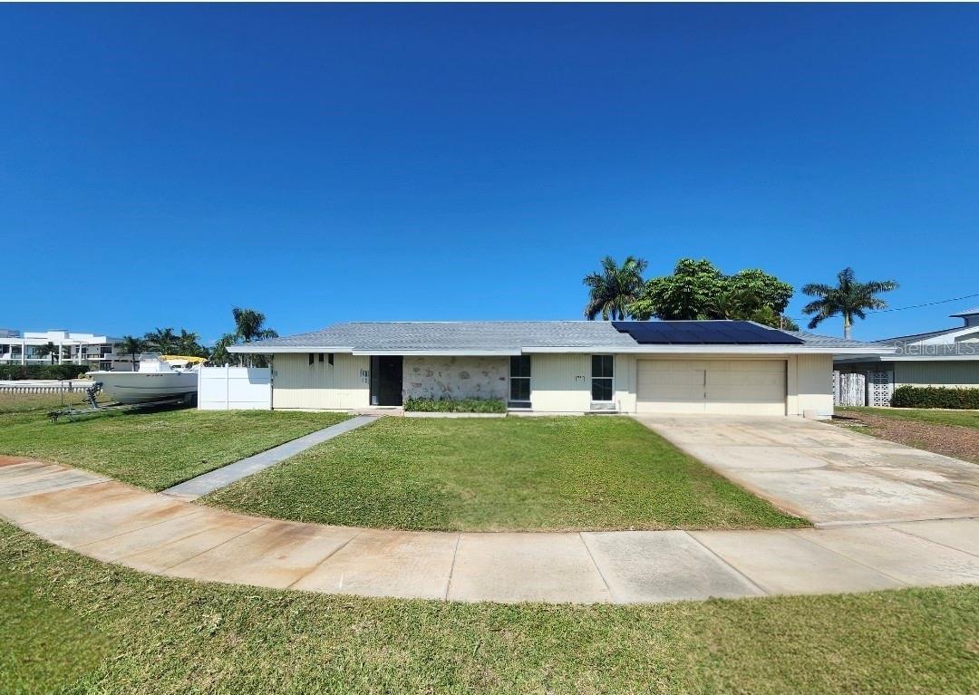 258 Beeney Rd SE, Port Charlotte, FL 33952 — photo 1 of 21