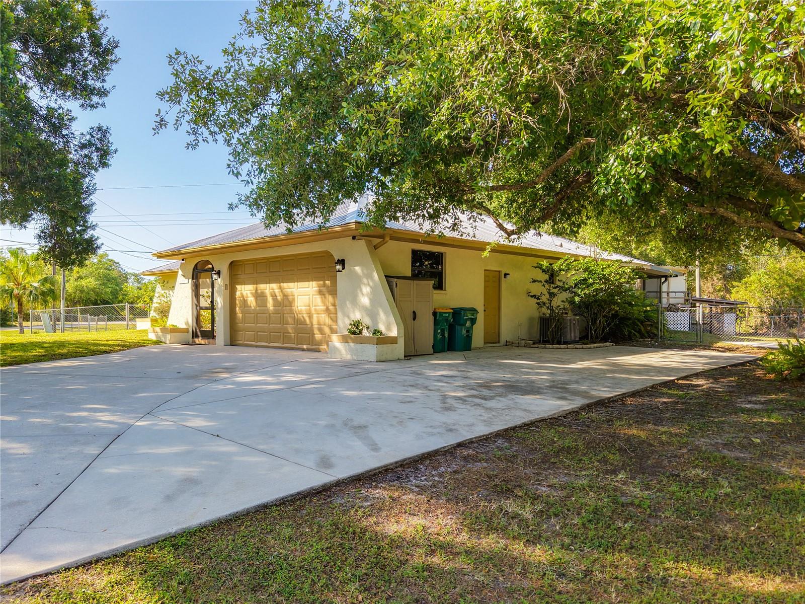 27505 Senator Dr, Punta Gorda, FL 33955 — photo 2 of 48